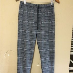 Lululemon Fall Pants Sz 4 Elastane